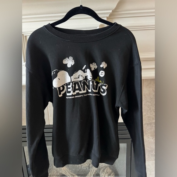 Peanuts Tops - Peanuts Snoopy Classic Crewneck Sweatshirt Black Large Size